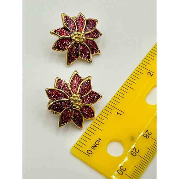 Vintage Poinsettia Clip On Earrings Glittery Flower Red Enamel Gold Tone Metal - Picture 4 of 4